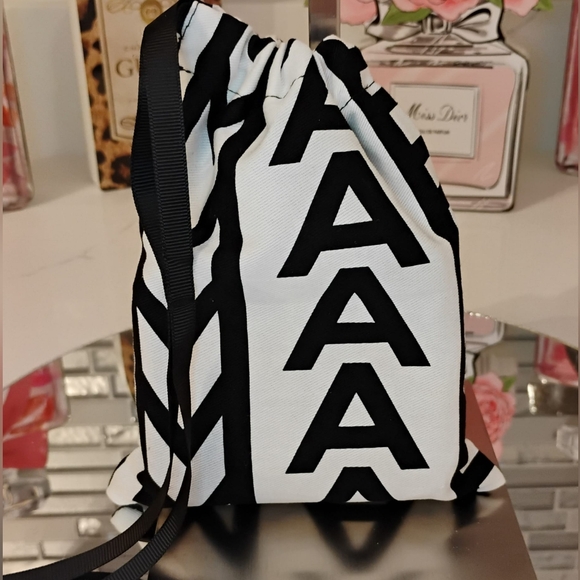 NWOT Marc Jacobs Nano Tote Bag Charm - Hot Pink - Picture 16 of 16